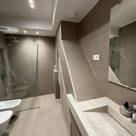 Luxury 7 At Square 21 شقة *
