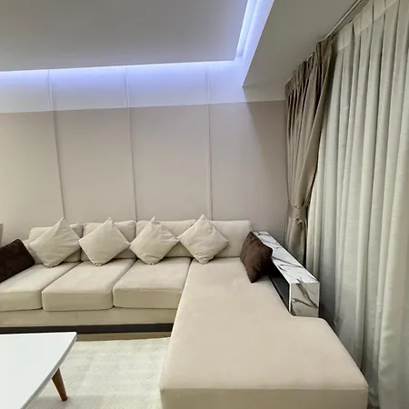 Lägenhet Luxury 7 At Square 21 Tirana