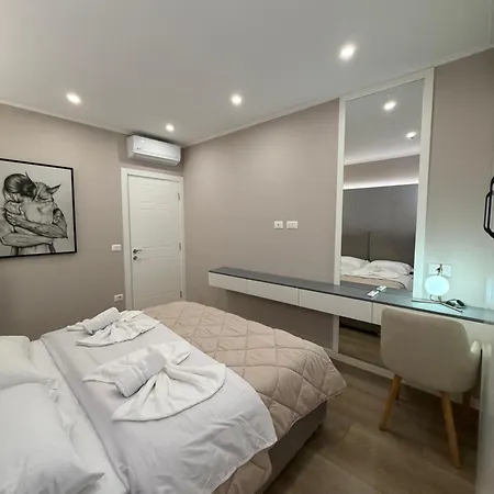 Lägenhet Luxury 7 At Square 21 Tirana