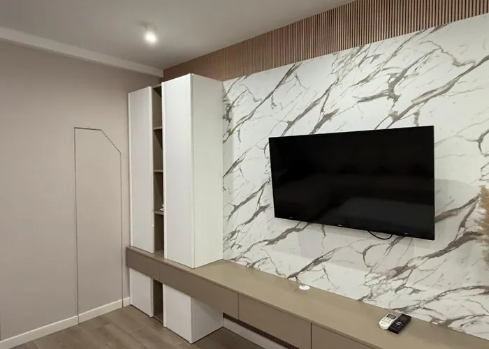 Luxury 7 At Square 21 Apartment *