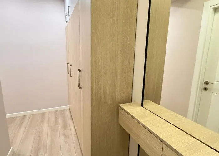 Luxury 7 At Square 21 Apartment *